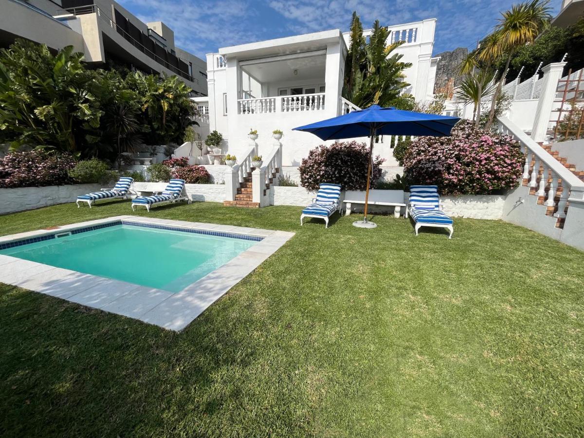 Villa On Camps Bay Drive Le Cap Extérieur photo