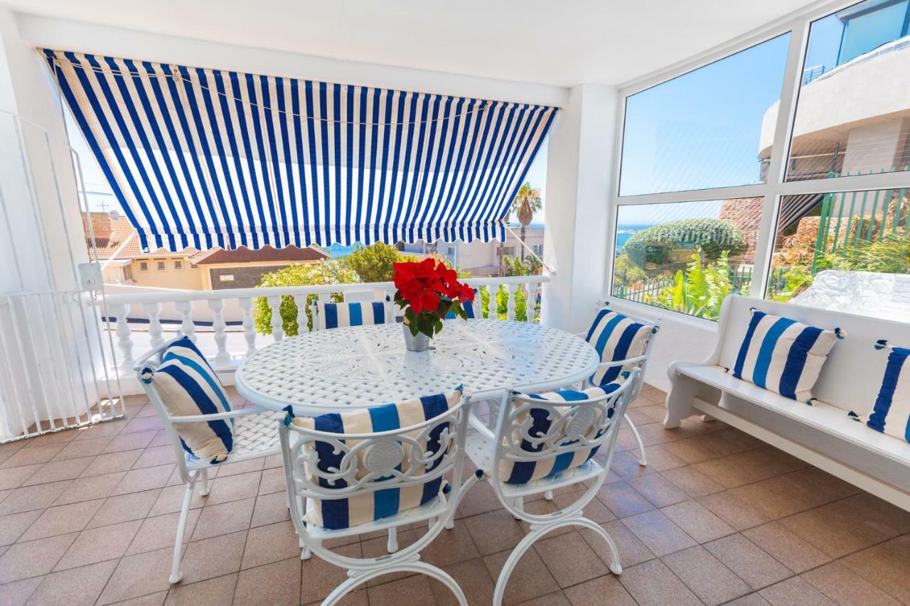 Villa On Camps Bay Drive Le Cap Extérieur photo