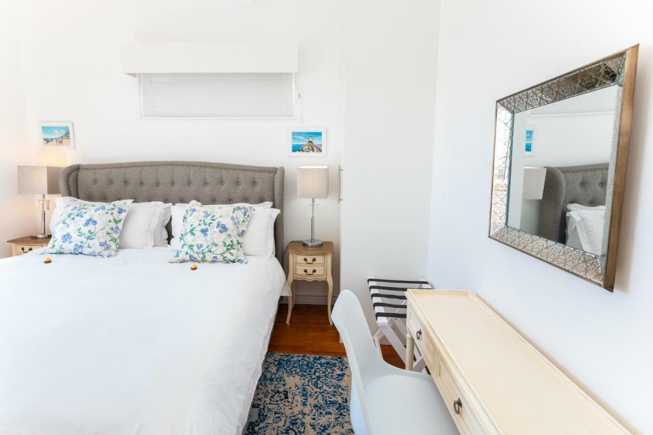 Villa On Camps Bay Drive Le Cap Extérieur photo