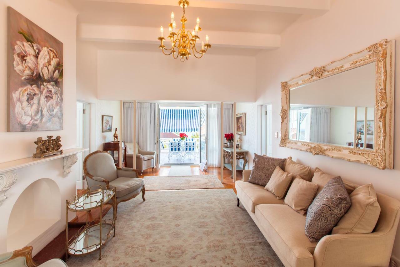 Villa On Camps Bay Drive Le Cap Extérieur photo